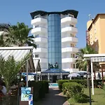 エリーゼ ビーチ 3*