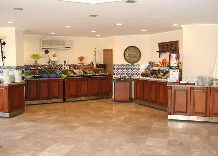 Semesteranläggning (resort) Elysee 3*