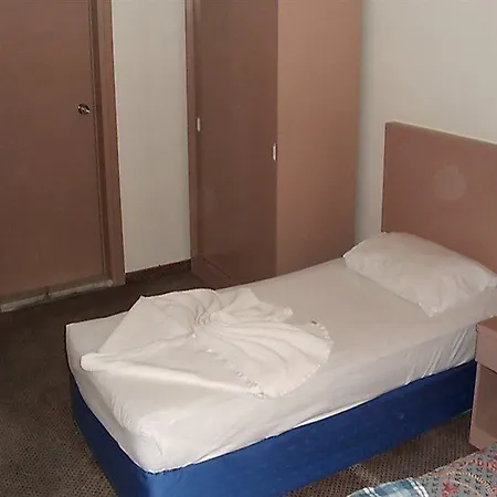 إليسي بيتش منتجع ألانيا